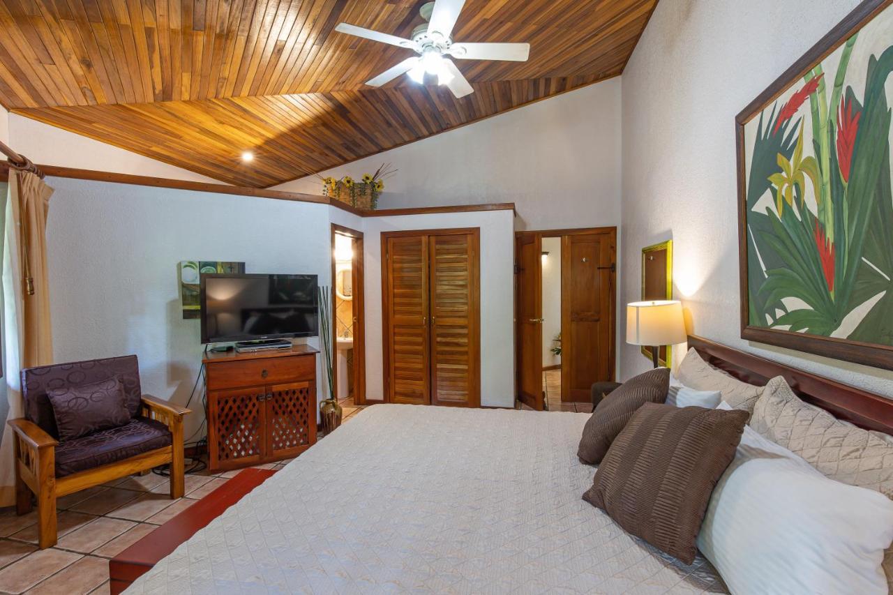 Jungle Creek Aparthotel มานูเอล อันโตนิโอ ภายนอก รูปภาพ